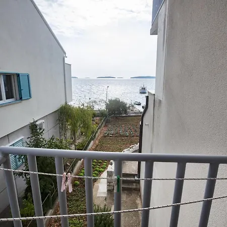 Apartment By The Sea Brodarica, Sibenik - 13615 *