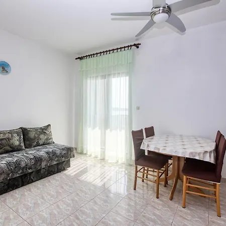 Apartment By The Sea Brodarica, Sibenik - 13615 *